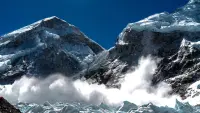 Backdrop to the movie "Expedition Everest" #494752