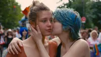 Backdrop to the movie "Blue Is the Warmest Color" #240752