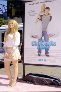 Poster to the movie "A Cinderella Story" #560617