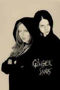 Poster to the movie "Ginger Snaps" #637460