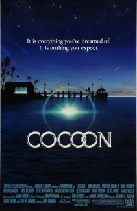 Poster to the movie "Cocoon" #146943