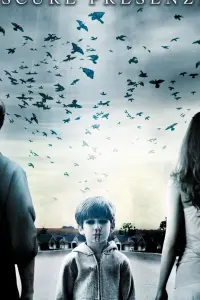 Poster to the movie "Dark Skies" #291569