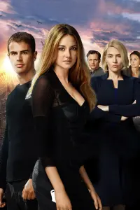 Poster to the movie "Divergent" #252986