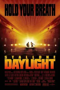 Poster to the movie "Daylight" #304484