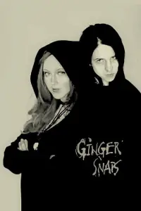 Poster to the movie "Ginger Snaps" #637459