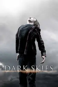 Poster to the movie "Dark Skies" #291566