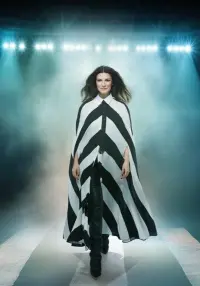 Poster to the movie "Laura Pausini - Concierto 30 años" #654825