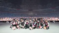 Backdrop to the movie "TWICE 5TH WORLD TOUR 