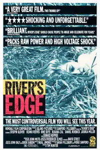 Poster to the movie "River