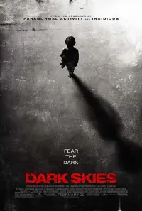 Poster to the movie "Dark Skies" #291567