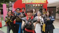 Backdrop to the movie "Ninja Sentai Kakuranger: Act Three - Middle-Aged Struggles" #547643