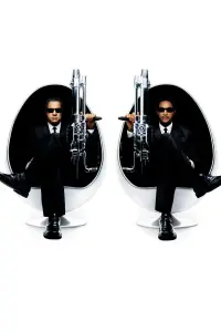 Poster to the movie "Men in Black II" #317897