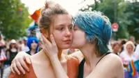 Backdrop to the movie "Blue Is the Warmest Color" #240764