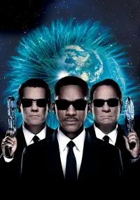 Poster to the movie "Men in Black 3" #282712