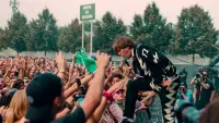 Backdrop to the movie "The Hives - Rock en Seine 2024" #562607