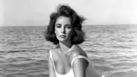 Backdrop to the movie "Suddenly, Last Summer" #407222