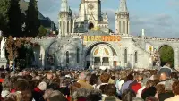 Backdrop to the movie "Tourisme religieux, un marché sacré" #608720