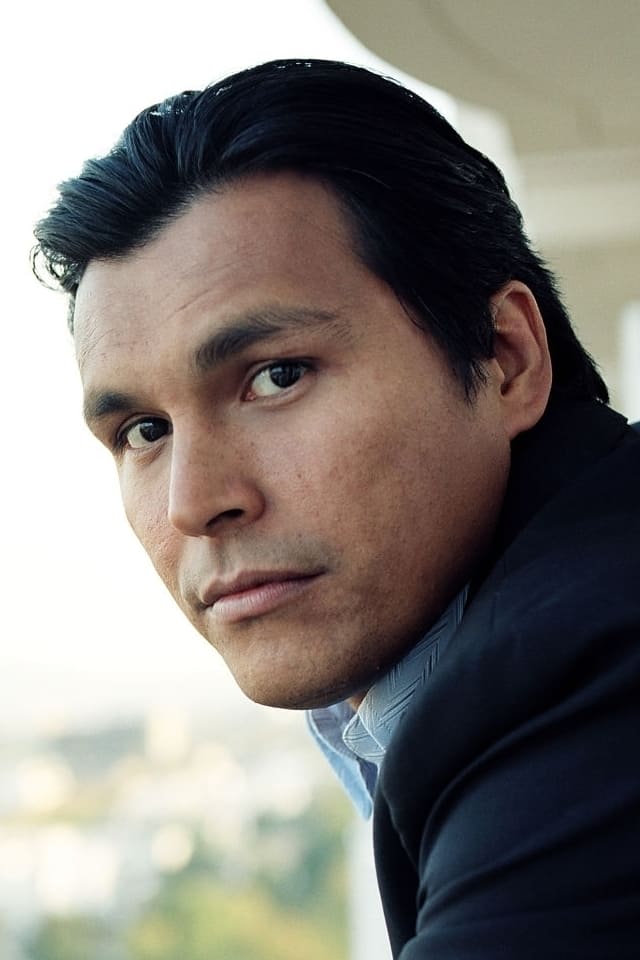 Photo Adam Beach