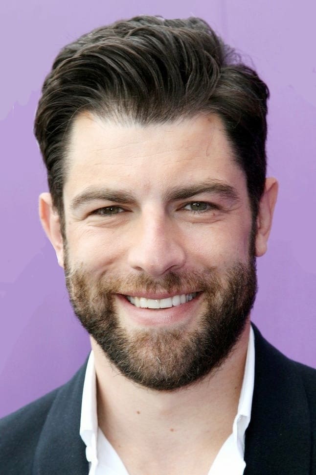 Photo Max Greenfield