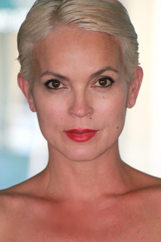 Photo Elizabeth Gracen