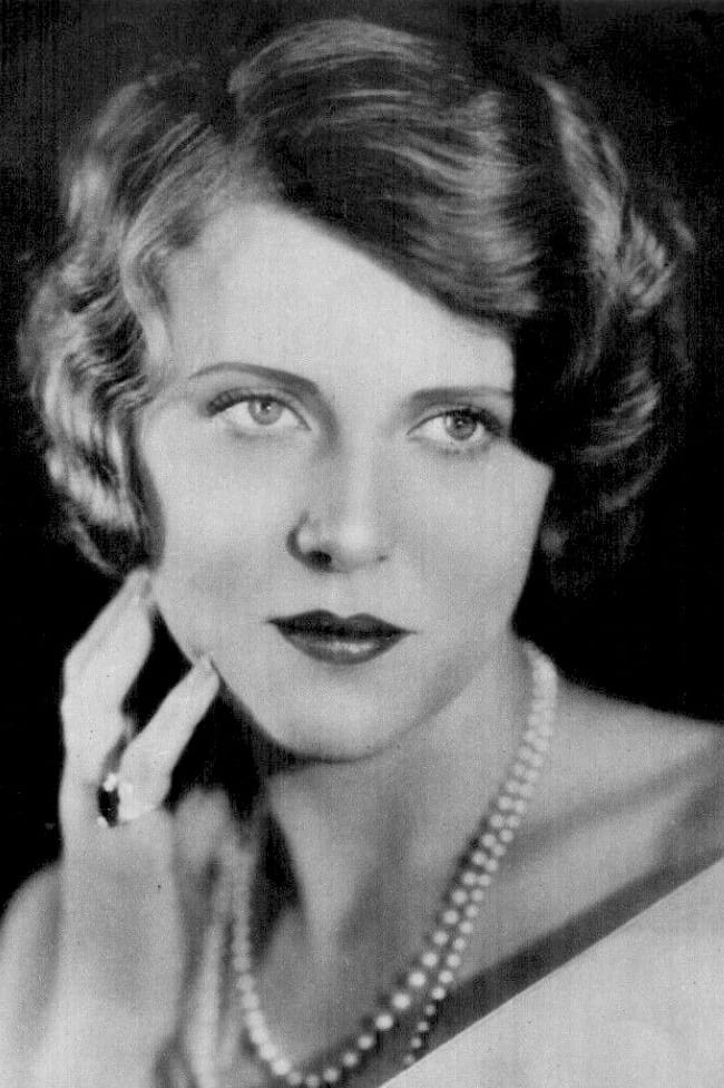 Photo Ruth Chatterton