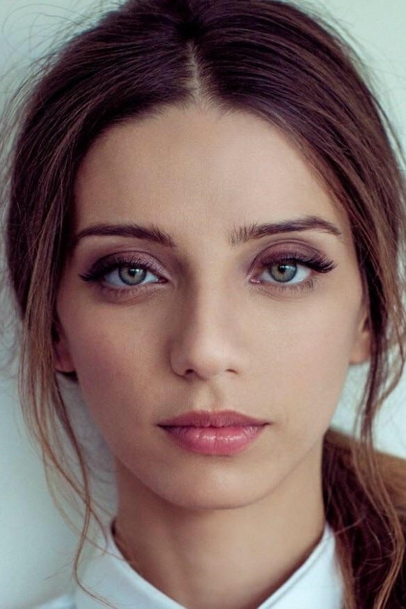 Photo Angela Sarafyan