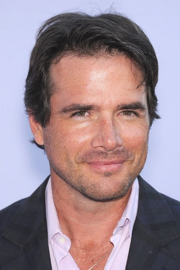 Photo Matthew Settle