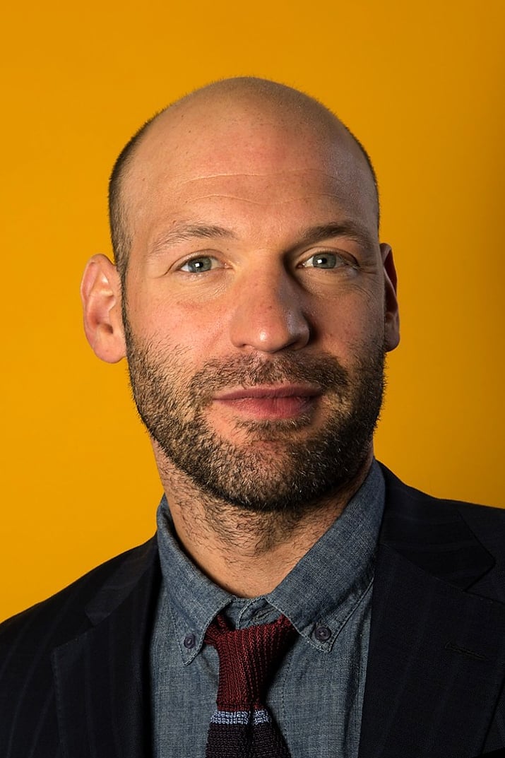 Photo Corey Stoll