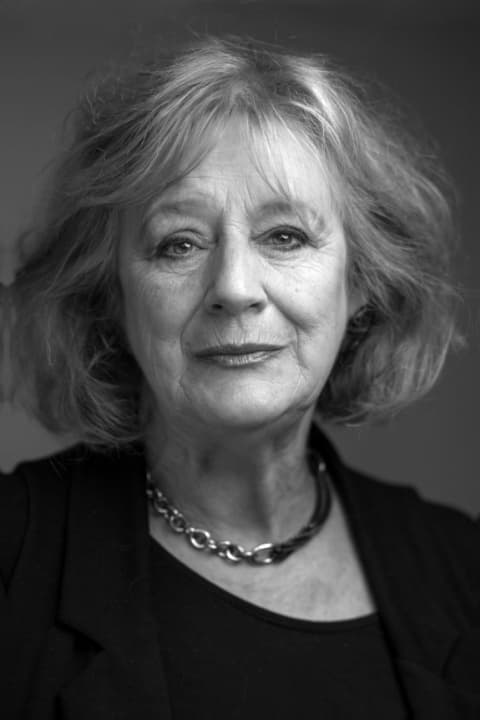 Photo Maggie Steed