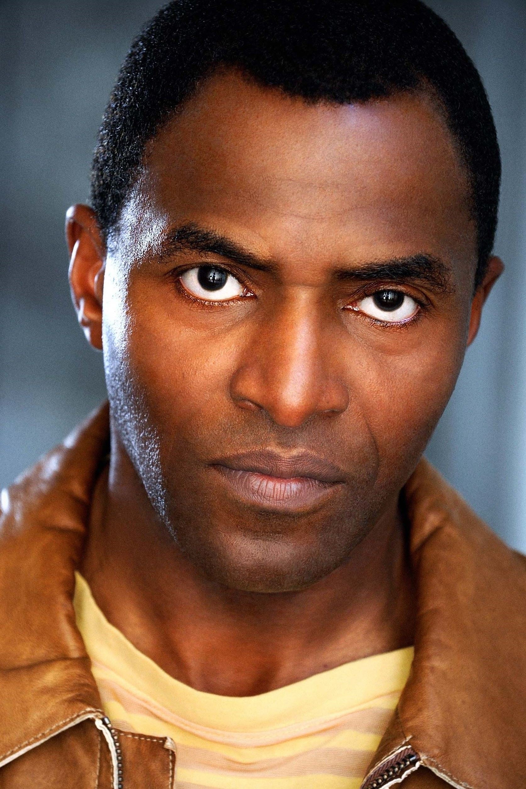 Photo Carl Lumbly