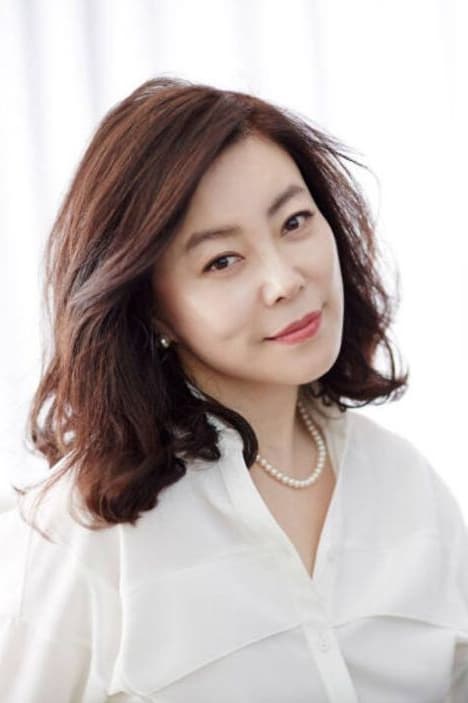 Photo Choi Hwa-jeong