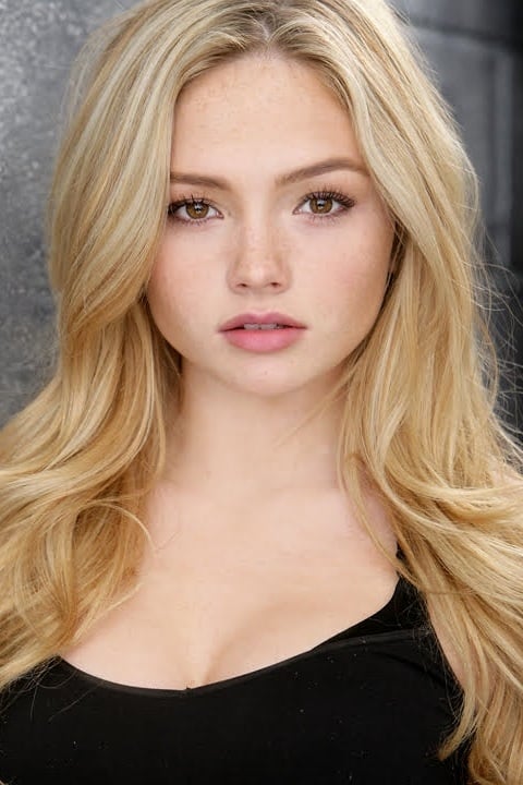 Photo Natalie Alyn Lind