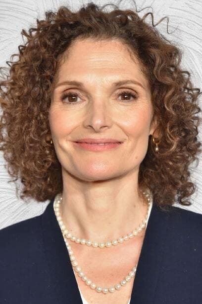 Photo Mary Elizabeth Mastrantonio