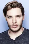 Photo Dominic Sherwood #34551