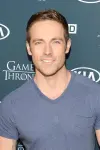 Photo Dylan Bruce #110798