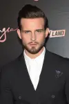 Photo Nico Tortorella #53710