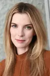 Photo Betty Gilpin #15076