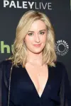 Photo Ashley Johnson #11201