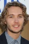 Photo Toby Regbo #15783