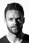 Photo Ross Marquand #6542