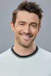 Photo Robert Buckley #239676