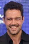 Photo Ryan Paevey #279919