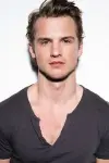 Photo Freddie Stroma #13893