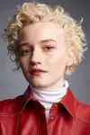 Photo Julia Garner #40024