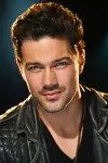 Photo Ryan Paevey #279918