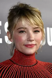 Photo Haley Bennett