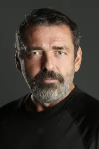 Photo Angus Macfadyen