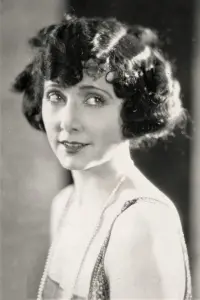 Photo Mae Busch