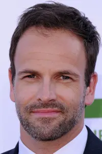 Photo Jonny Lee Miller