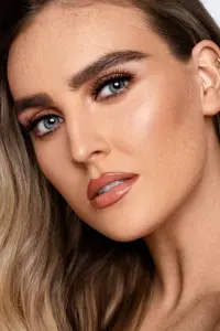 Photo Perrie Edwards